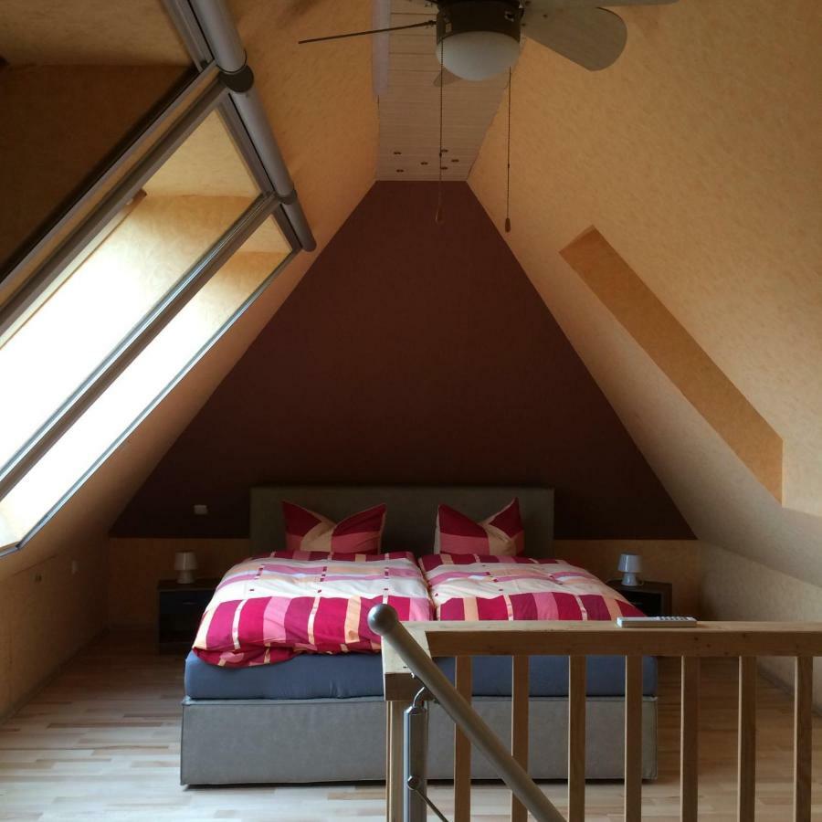 Moderne Maisonette-Wohnung Am Karpfenteich; Modern Apartment With View Of The Carp Pond Barmstedt Zewnętrze zdjęcie